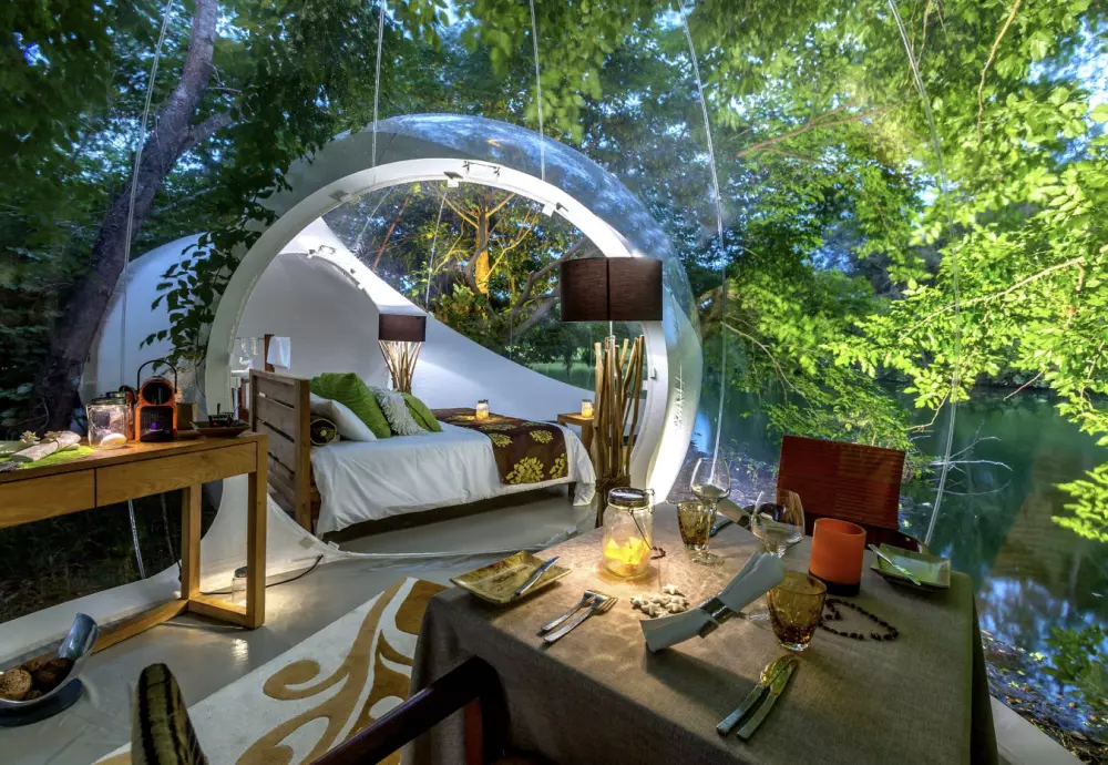 romantic bubble tent